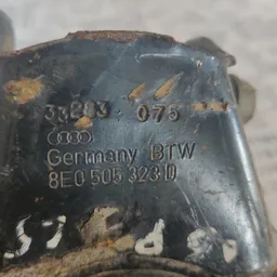 Ричаг VW Passat B5 (96-05) задня верхня OEM 8e0505323d фото 3