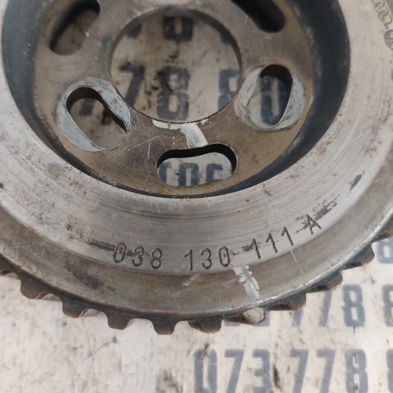 Шків ТНВД Volkswagen Golf 4 (97-05) OEM 038130111a