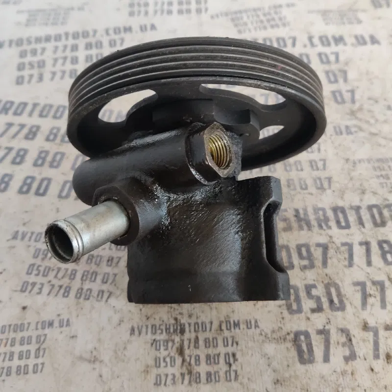 Насос гідропідсилювача Citroen Berlingo OEM 9611256780