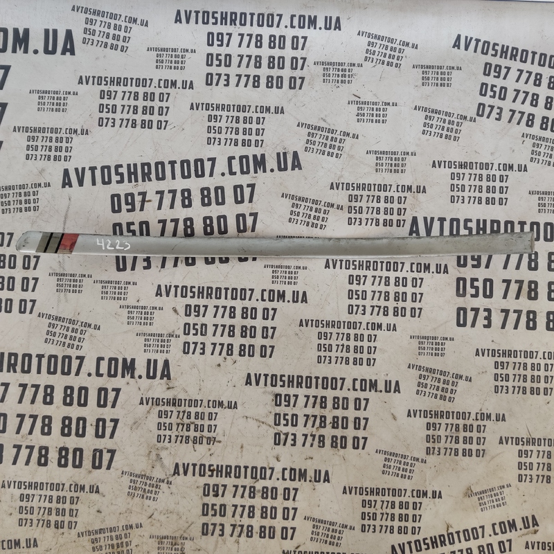 Дверна накладка Audi A4 B5 (94-01) задня ліва OEM 8d0853963