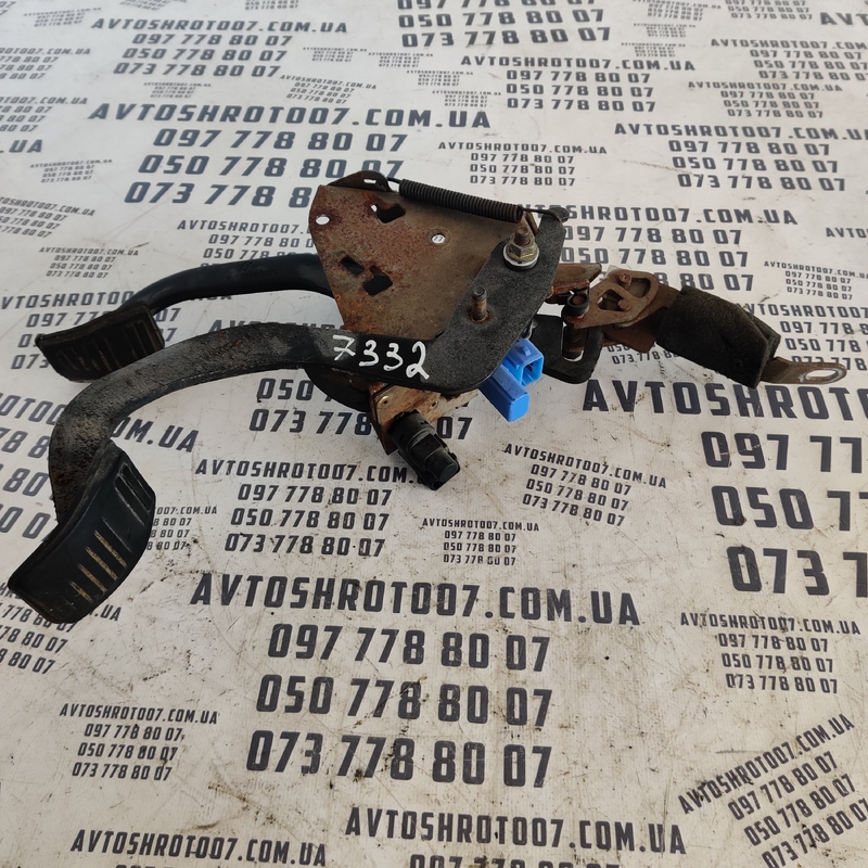 Педаль зчеплення Ford Focus MK1 (98-04) OEM 98AB2450