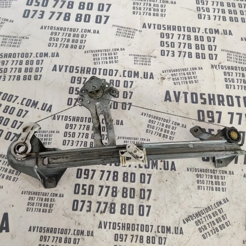 Склопідіймач Opel Vectra B (95-02) задня ліва OEM 112287