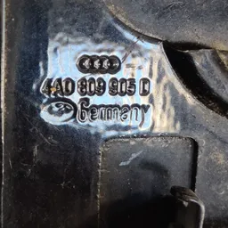 Лючок бака Audi A6 C4 (94-97) OEM 4a0809905d фото 3