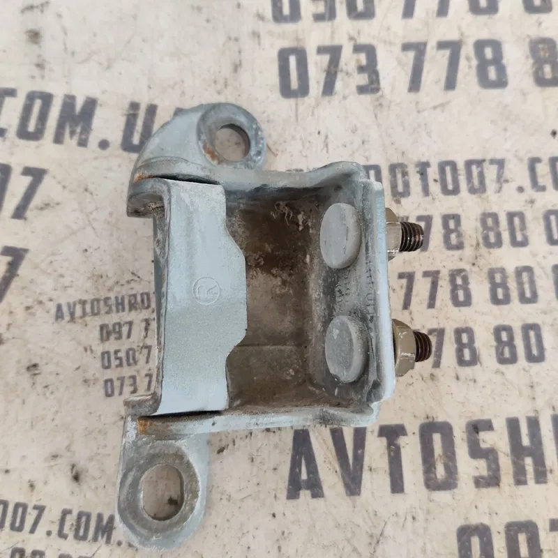 Дверна завіса Geely MK (06-15) 1.5б задня права OEM JL7152