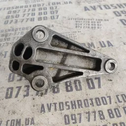 Кронштейн подушки двигуна VW Passat B5 (96-05) OEM 8d0199343 фото 3