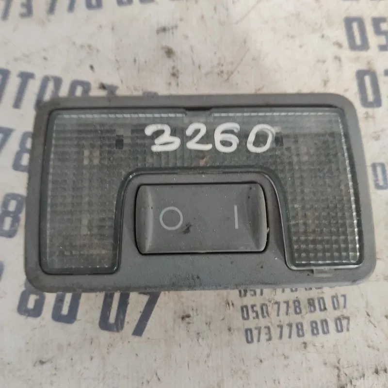 Плафон підсвітки Audi A6 C5 (97-05) задній OEM 4b9947123sj0