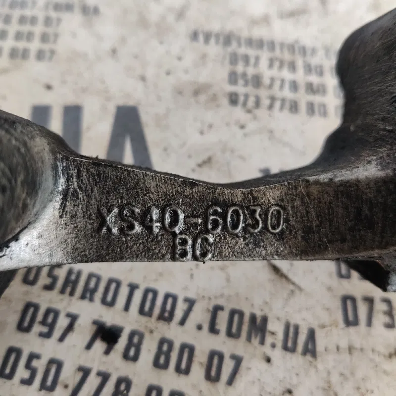 Кронштейн подушки двигуна Ford Focus MK1 98-04 xs406030bc