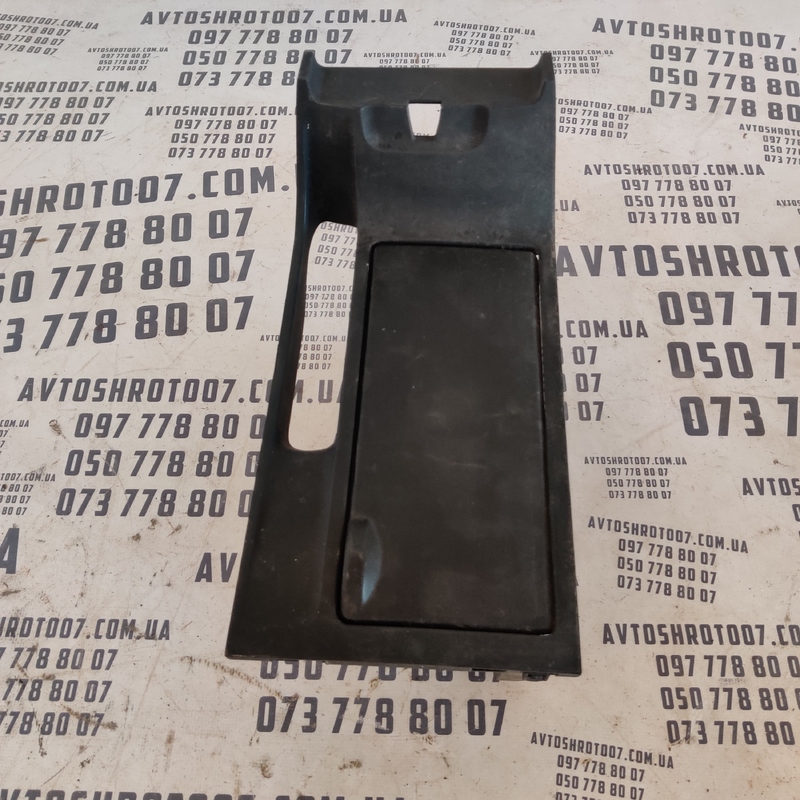 Накладка салону Mazda 3 BK (03-09) OEM BP4K64361