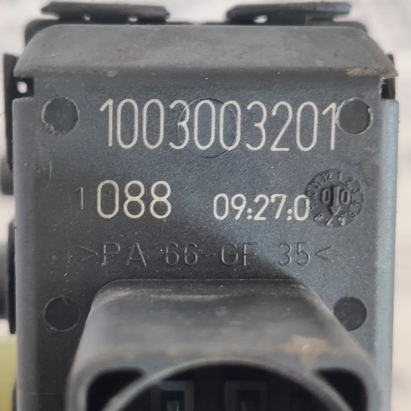 Мотор склопідіймача Audi A6 C5 97-05 зад. ліва OEM 130821784