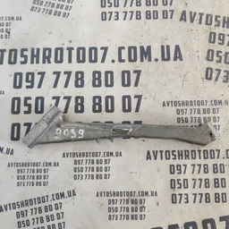 Кронштейн впускного колектора Audi A4 B8 (08-16) 06L129723B фото 1