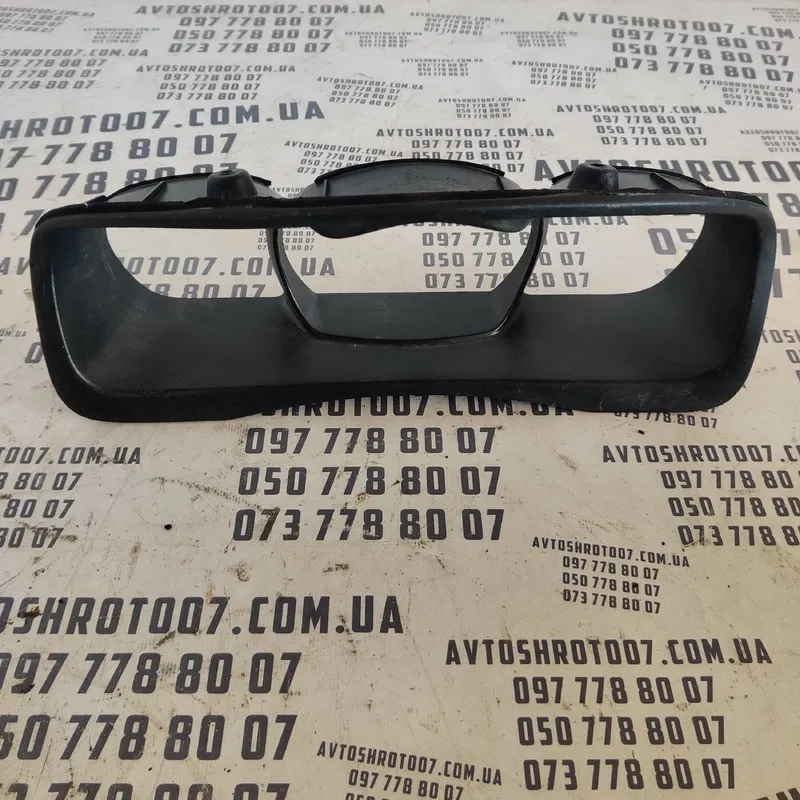 Накладка салону Kia Cerato 2 (08-13) OEM 848302f050