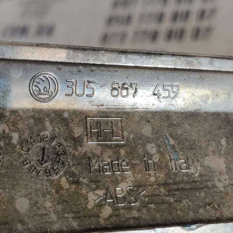 Дверна накладка Skoda Superb 1 01-08 зад. ліва OEM 3u5867459