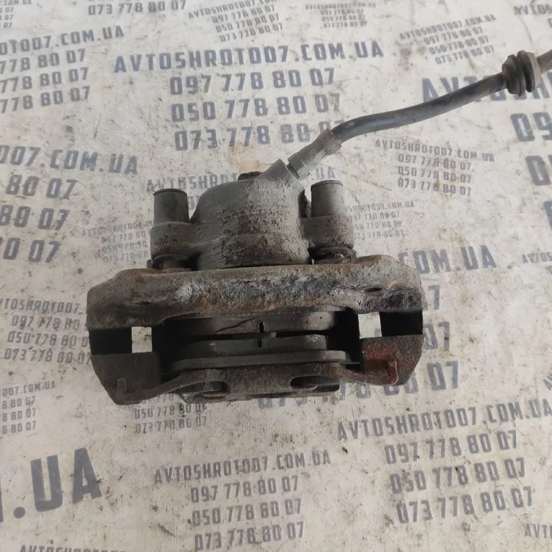 Супорт передній лівий BMW 320 E46 (98-05) OEM bmw54412