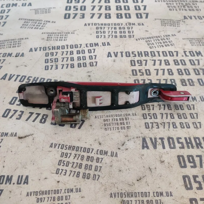 Ручка зовнішня Mitsubishi Lancer 9 03-08 задня пр. MR5261102