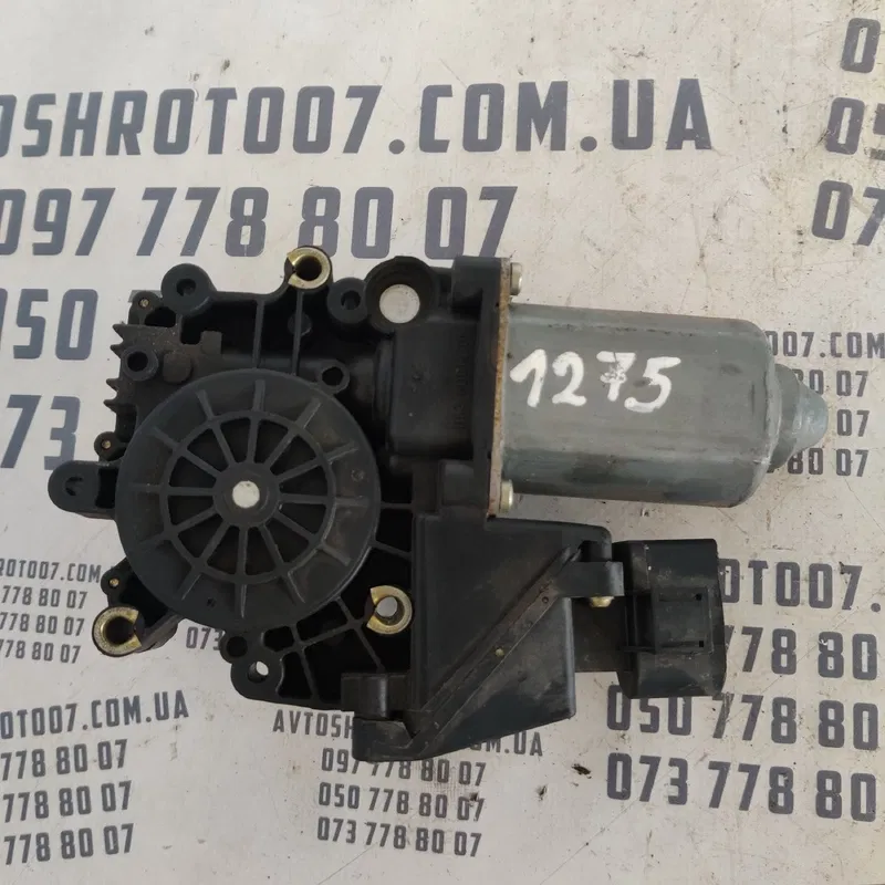 Мотор склопідіймача Audi A4 B5 передній правий OEM 536001401