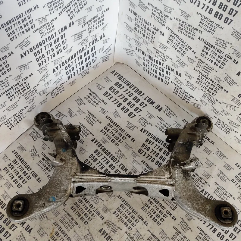 Підрамник Mercedes CLS w219 (04-10) задній OEM 14372192200