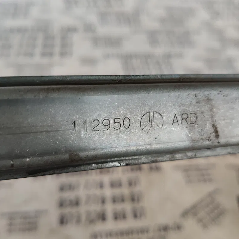 Склопідіймач Citroen Xsara задній правий OEM 112950