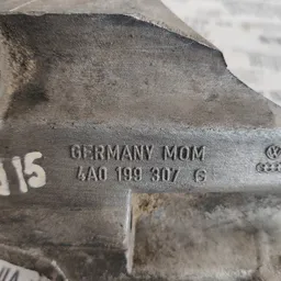 Кронштейн подушки двигуна Audi A6 C4 (94-97) OEM 4a0199307g фото 4