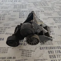 Кронштейн генератора Citroen Xsara (97-06) OEM 9643834880