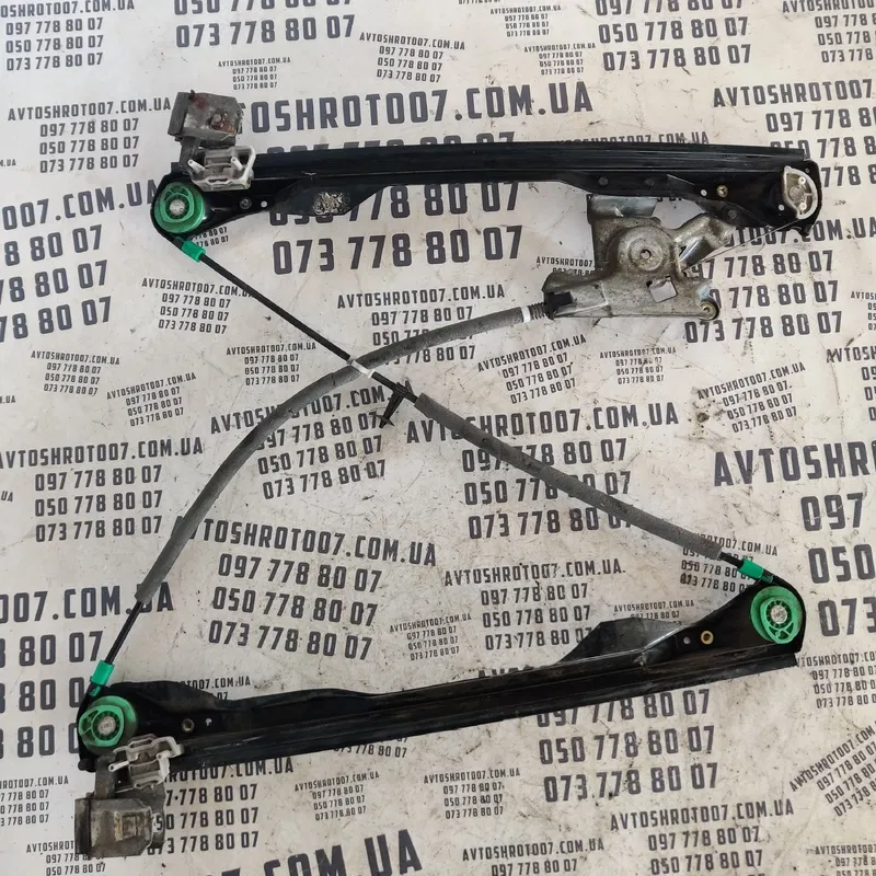 Склопідіймач Ford Focus (98-04) перед. правий OEM xs4123200