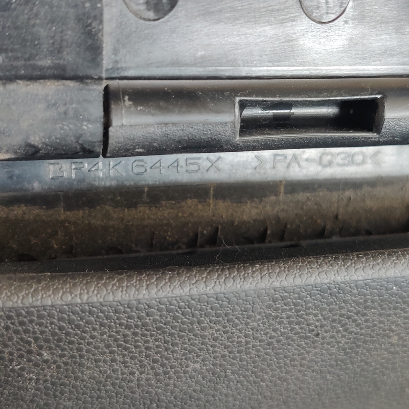 Підлокітник Mazda 3 BK (03-09) bp4k6445x фото 2
