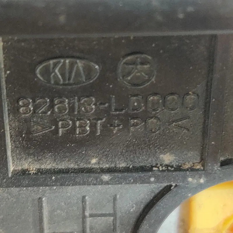 Склопідіймач задній лівий Kia Cerato 2 (08-13) 82613ld000