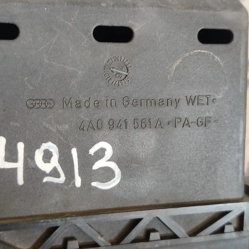 Накладка салону Audi A6 C4 (94-97) 4A0941561A