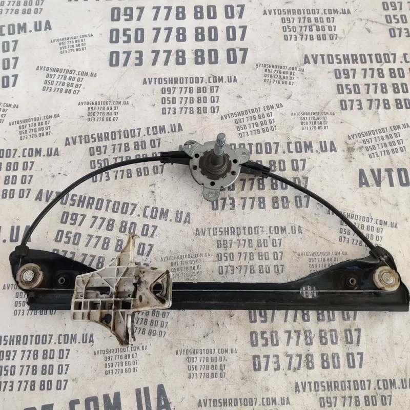 Склопідіймач Skoda Fabia 2 (07-14) задня ліва OEM 119281