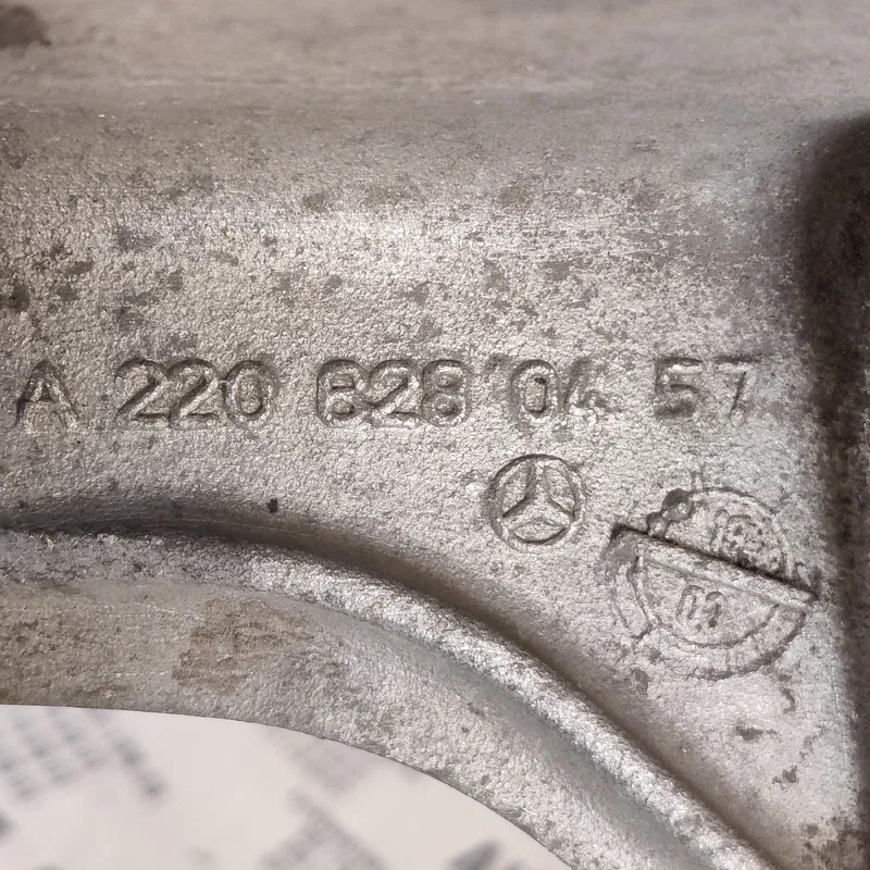 Балка підвіски Mercedes W220 (98-05) передня OEM A2206280457