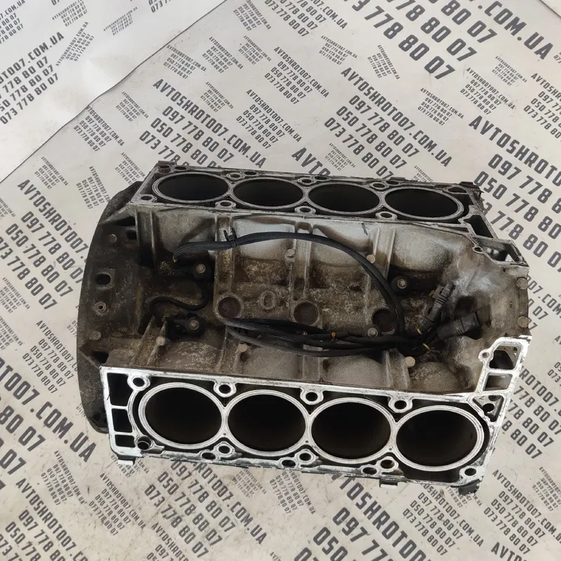 Блок двигуна Mercedes-Benz CLS w219 (04-10) OEM r1570103600