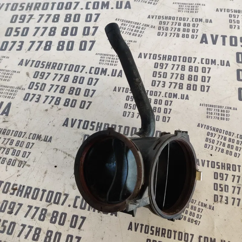 Патрубок повітряний Mercedes S-Class W221(05-13) A2731400118