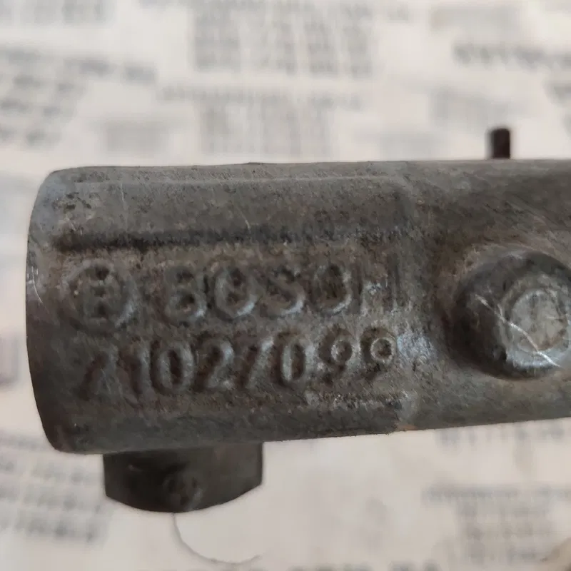 Головний тормозний циліндр VW Golf 4 (97-05) OEM 21027099