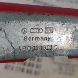 Петля капоту Audi A6 C5 (97-05) ліва OEM 4b0823301d фото 3