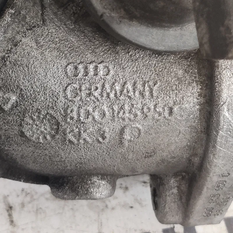 Дросельна заслонка Audi A6 C5 (97-05) OEM 8D0145950
