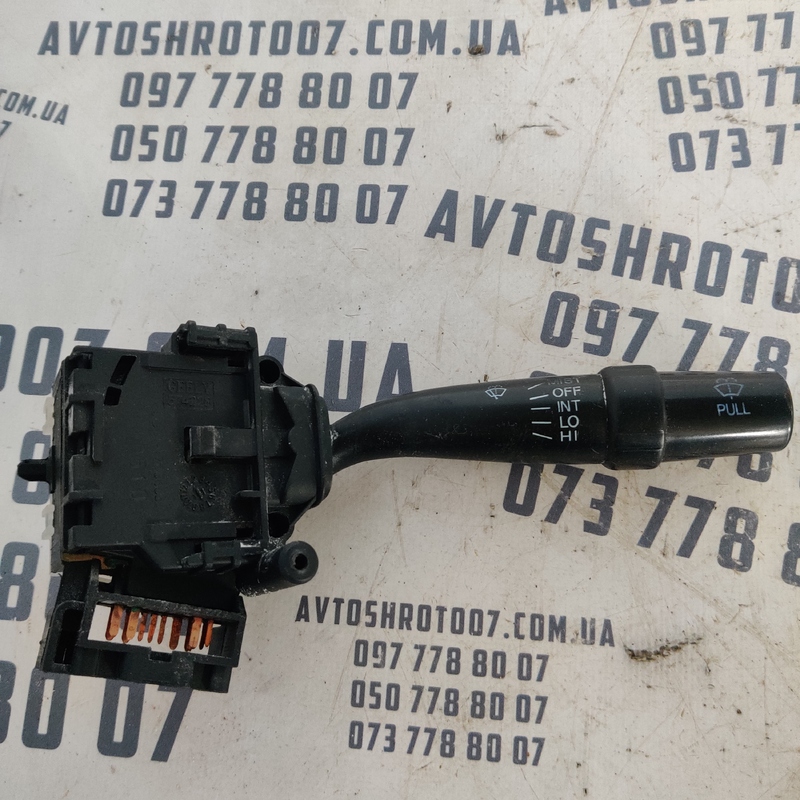 Перемикач підрульовий правий Geely MK 06-16 1.5б OEM 574228
