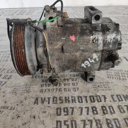 Компресор кондиціонера Audi 100 C3 (82-91) OEM 4A0260805D
