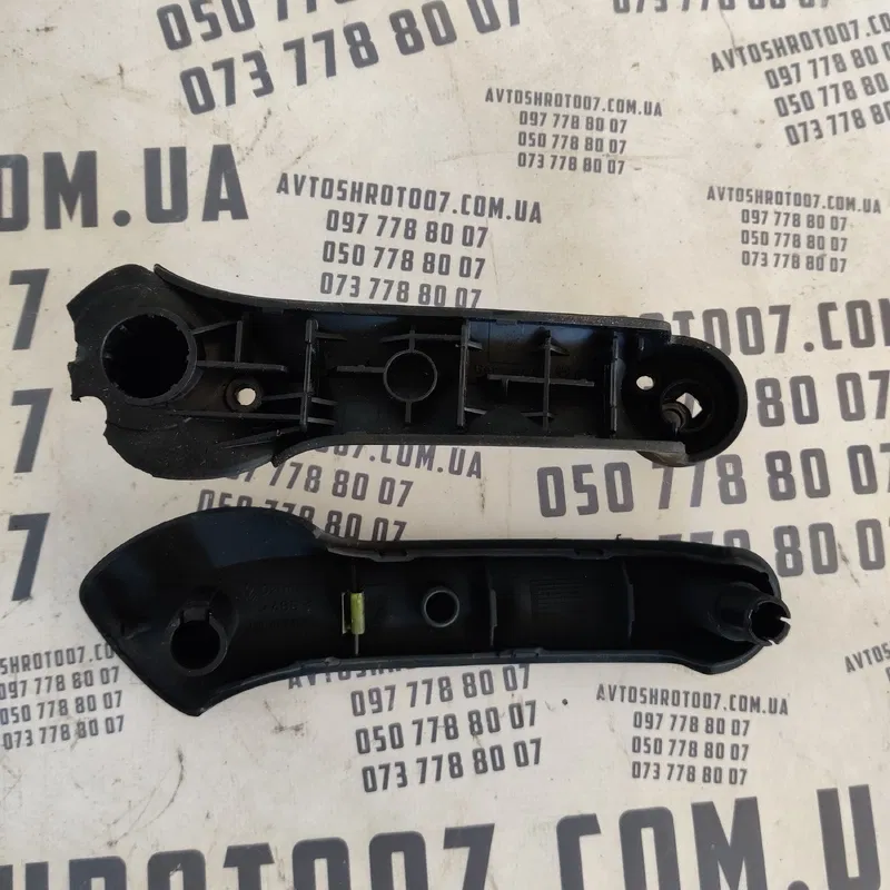 Ручка внутрішня Volkswagen Golf 4 задня ліва OEM 1j0867171a