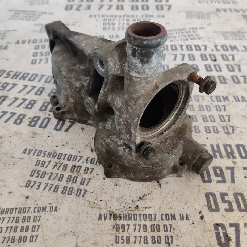 Корпус термостата Audi A4 B5 (94-01) OEM b050121013