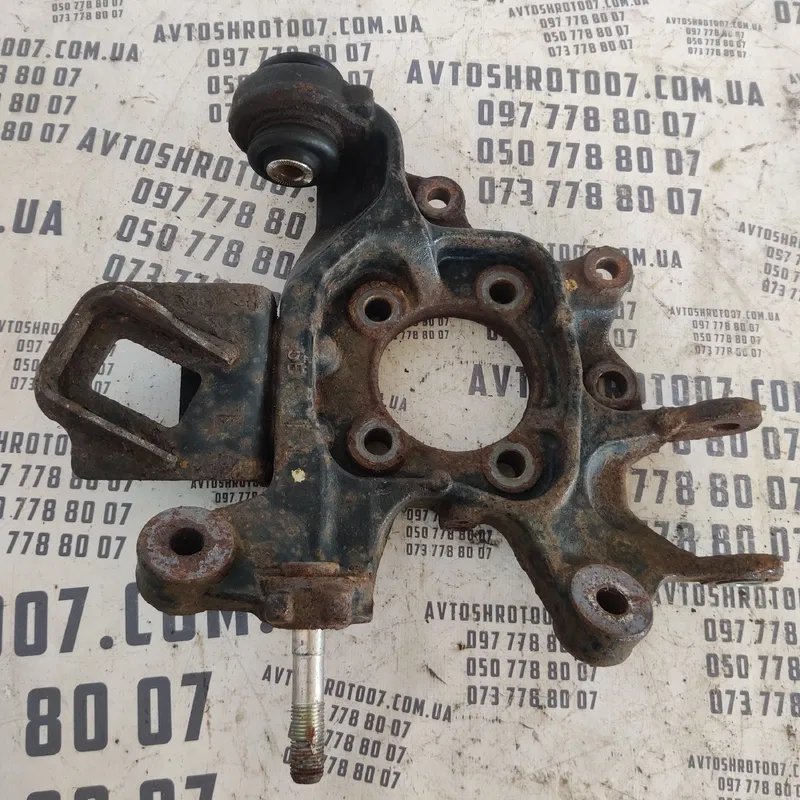 Поворотний кулак Lexus RX 350 задня ліва OEM 5e8263