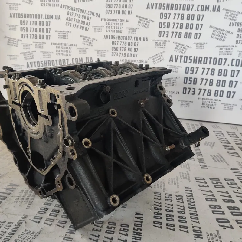 Блок двигуна Audi A6 C5 (97-05) 2.5 Дизель OEM AKE