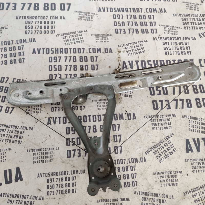 Склопідіймач Opel Vectra C задній лівий OEM 991247102