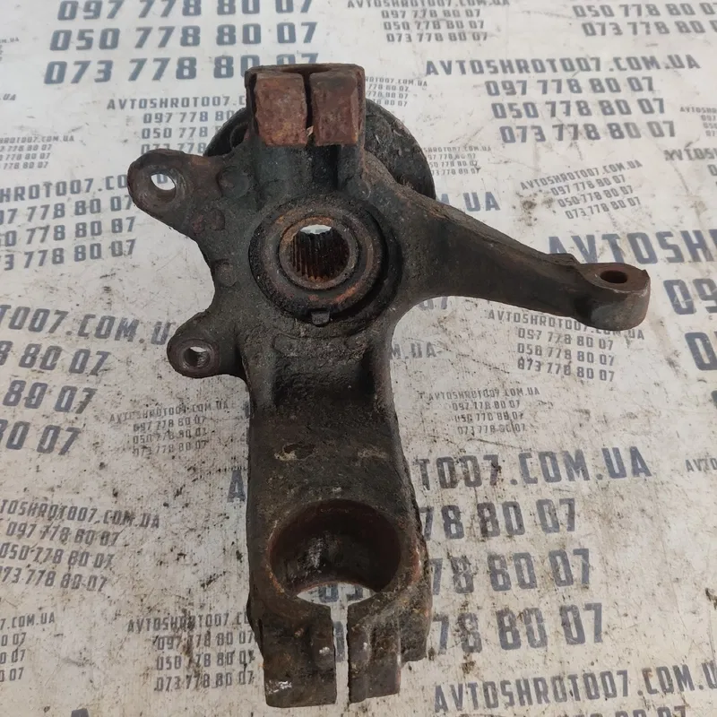 Поворотний кулак Jaguar X-TYPE (01-09) 2.1 V6 лів OEM 3k171
