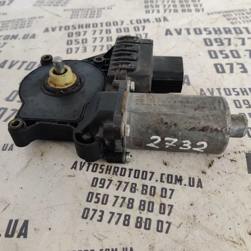 Мотор склопідіймача Ford Mustang 5 (05-14) лівий 997264102