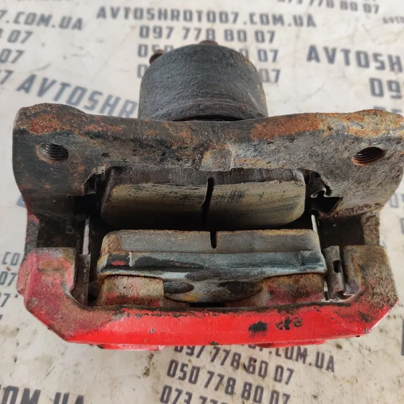 Супорт Geely MK (06-15) 1.5 бенз передній лівий OEM 676188