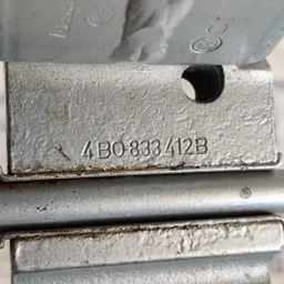 Дверна завіса Audi A6 C5 (97-05) задня права OEM 4b0833412b фото 3