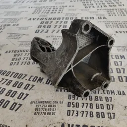Кронштейн подушки двигуна Audi A6 C4 (94-97) OEM 4a0199307g фото 3