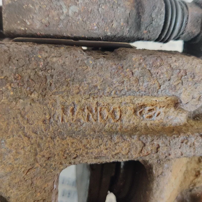 Супорт Hyundai Santa Fe (12-18) 2.4 перед лів OEM 8c140185
