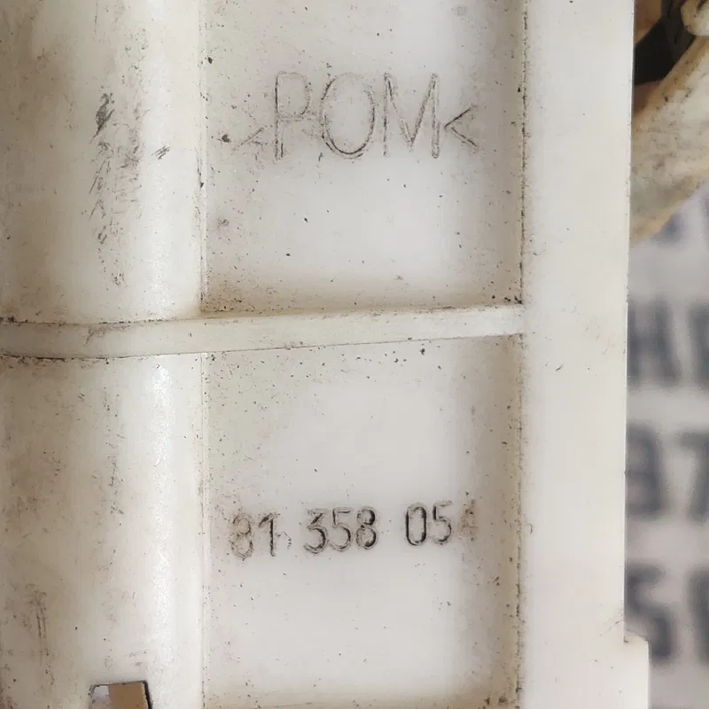 Датчик рівня палива Audi A6 C5 (97-05) OEM 81358054