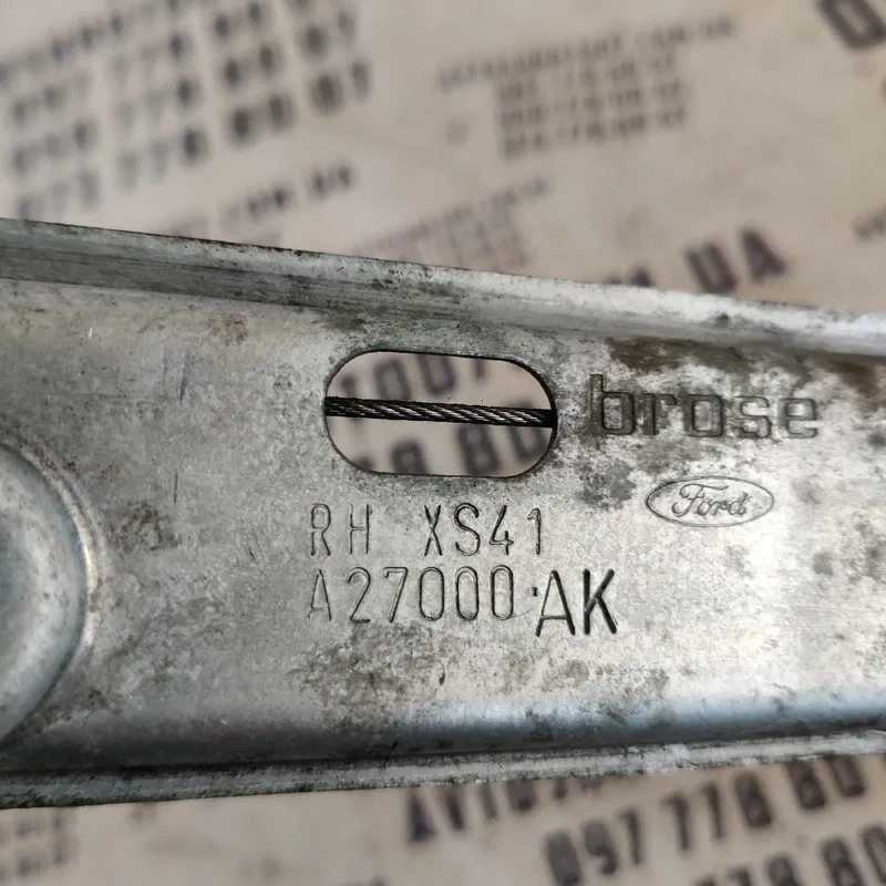 Склопідіймач Ford Focus MK1 98-04 зад. правий OEM XS41A27000