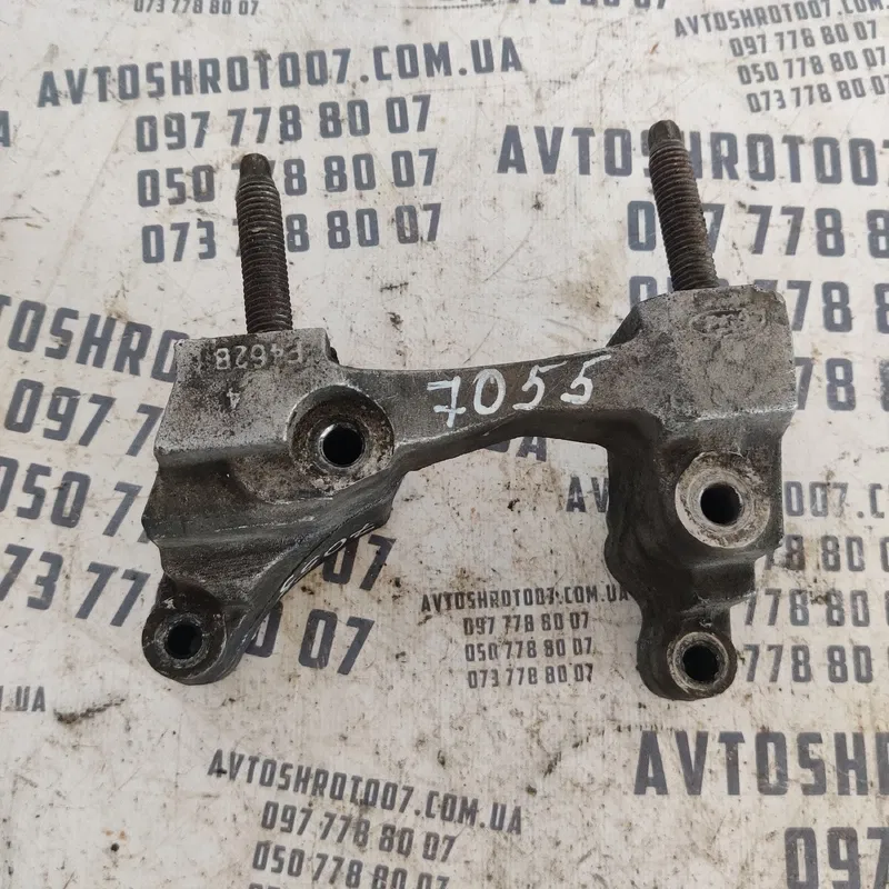 Кронштейн двигуна Ford Focus MK1 (98-05) OEM xs406030bb